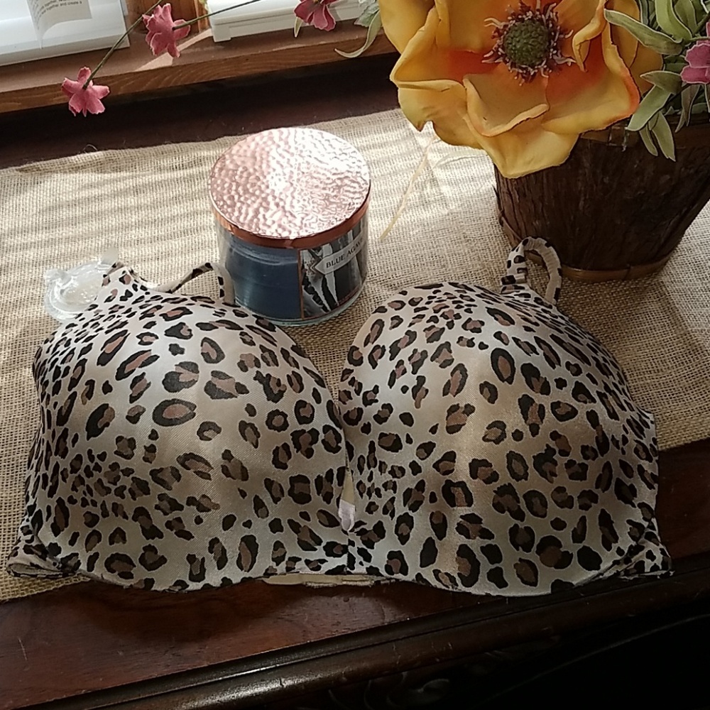 Leaopard Print Bra size 38DDD